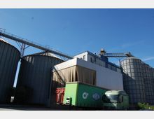 Fabrika miellit foto tjera (3).JPG