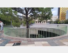 Parking garage in Tirana2.jpeg