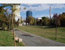 Parku sheshi skenderbej (4).JPG