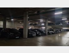 Parking garage in Tirana12.jpeg