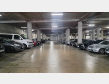 Parking garage in Tirana8.jpeg