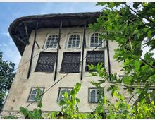 jaho-Babaramo-house2.jpg