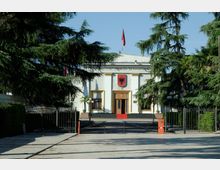 salla e Kuvendi i Shqiperise.jpg