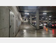 Parking garage in Tirana14.jpeg