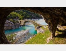 permet-Ura e Katiut.jpg