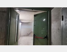 Parking garage in Tirana13.jpeg