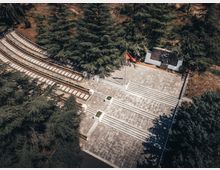 varrezat e deshmoreve Peze .jpg